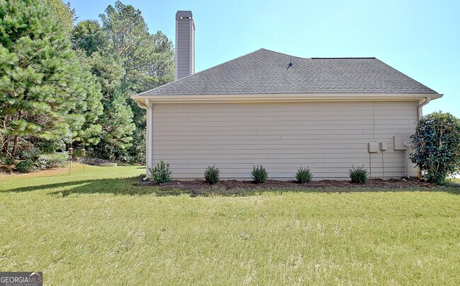 Building Photo - 110 Freeman Forest Dr