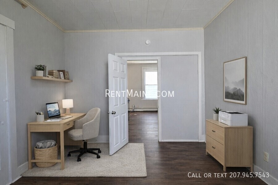 Building Photo - 139 Oak St