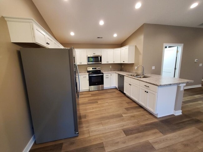 Building Photo - BRAND NEW CONSTRUCTION: 2 Bedroom 2 Full Bath Single Story in East Moline