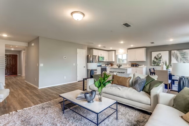 Building Photo - 613 Grenada Lk Dr