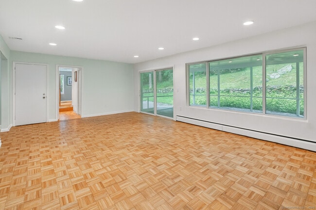 Building Photo - 6 Rivergate Woods