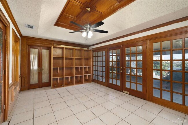 Building Photo - 3808 N Cynthia St