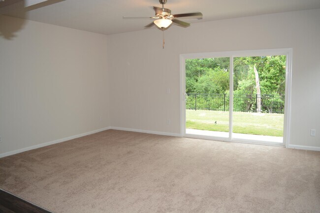 Building Photo - 248 Yorktown Ln