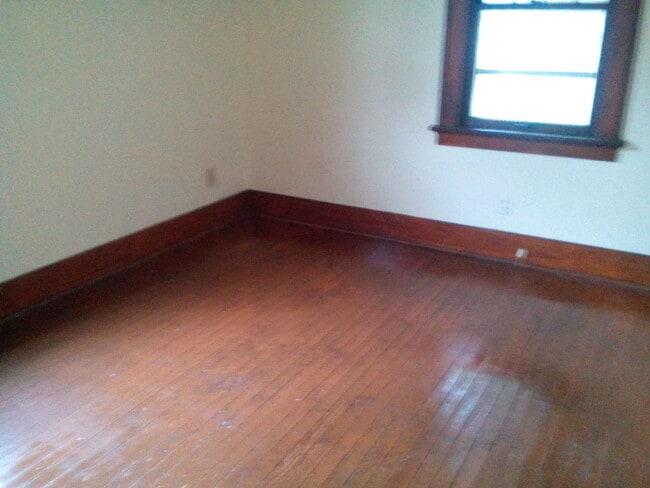 Building Photo - Cozy Two-Bedroom 1736 St. Joe. Blvd