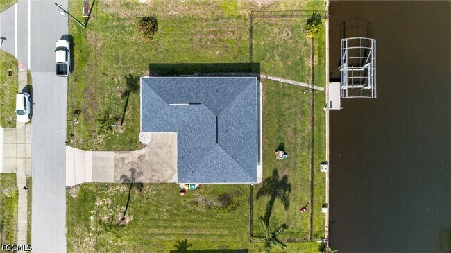 Building Photo - 27256 San Marino Dr
