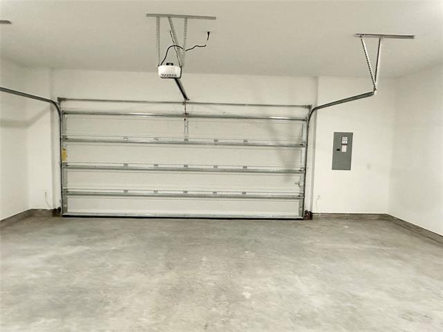 Building Photo - 4737 Spinner St