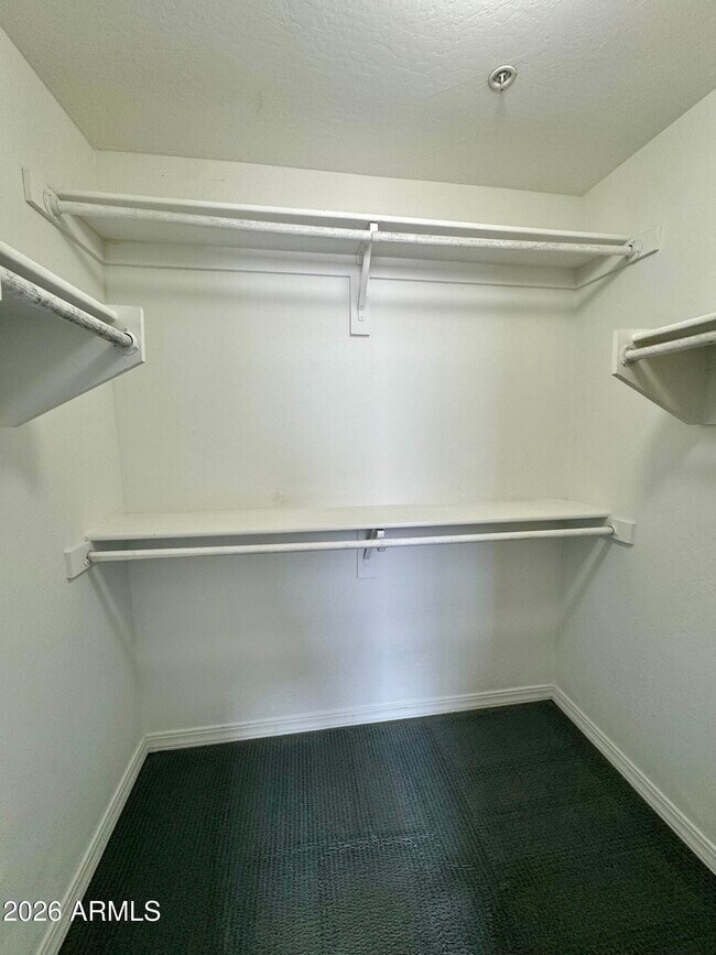 Building Photo - 8667 E Pinchot Ave