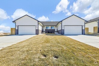 Building Photo - 5228 N Toben Dr