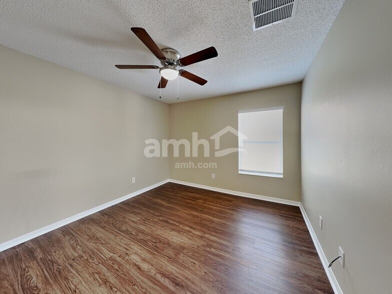 Building Photo - 15157 Perdido Dr