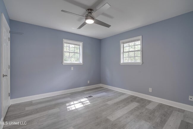 Building Photo - 1076 Lilinoe Way