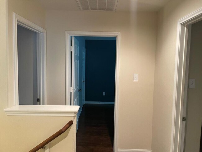 Building Photo - 11418 El Diamante Dr