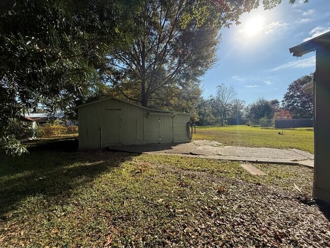 Building Photo - 3 Bedroom 1 Bathroom Home for Rent