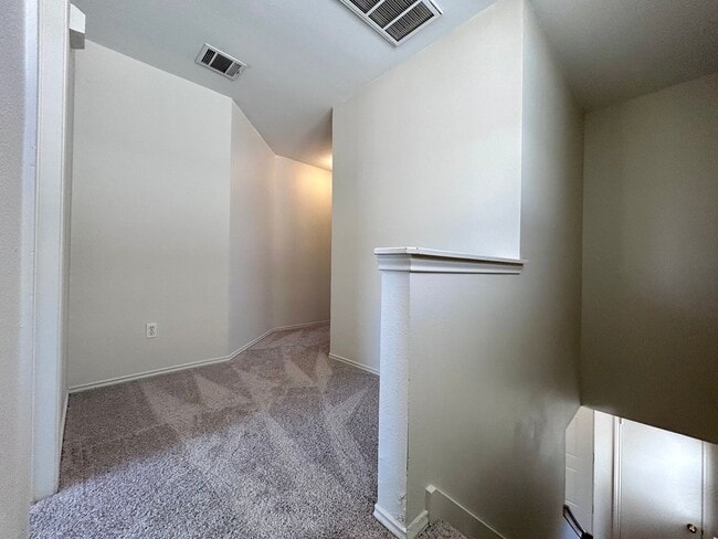 Building Photo - 9703 Nightjar Dr