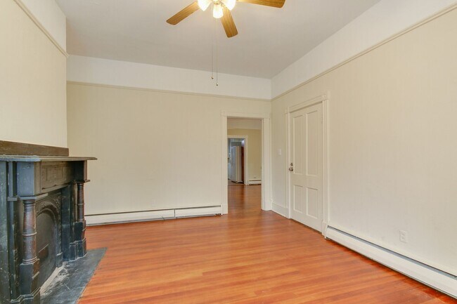 Building Photo - 146 Florida Ave
