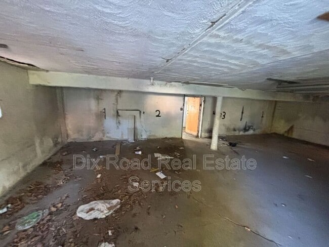 Building Photo - 3186 Saffer St