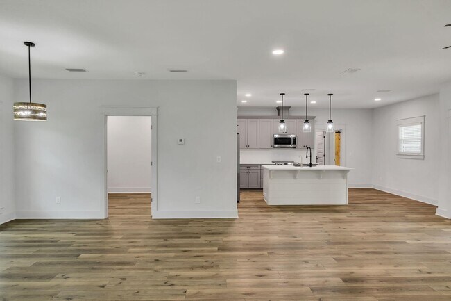 Building Photo - 6436 Kylito Cir