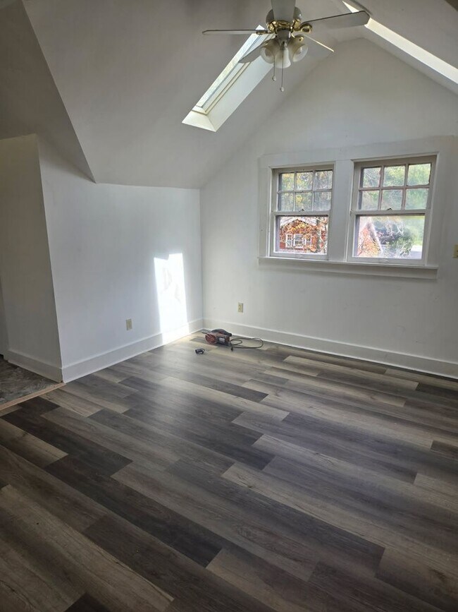 Building Photo - 3746 W 39th St