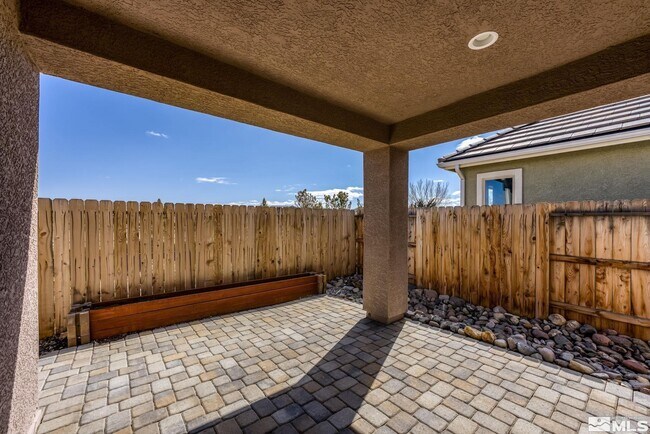 Building Photo - 4942 Monrovia Dr