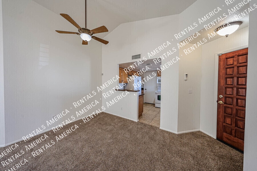 Building Photo - 3301 E Wescott Dr