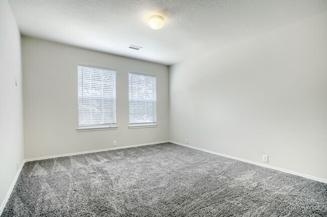 Building Photo - 10506 Sugar Trace Dr