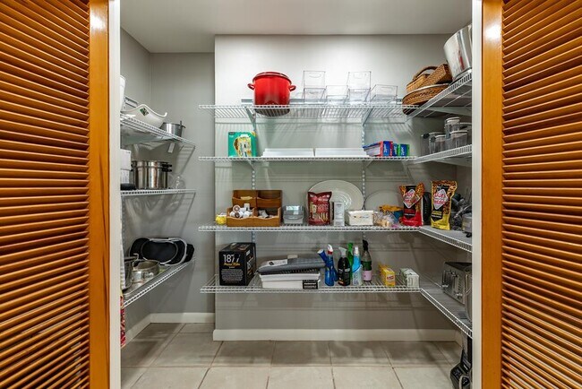 Building Photo - 2865 Bandera Hwy