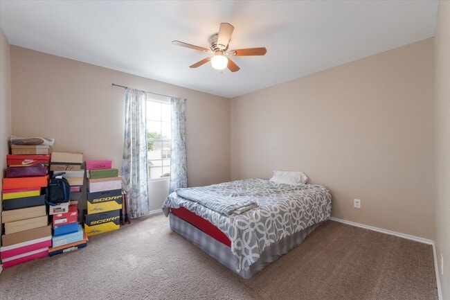 Building Photo - Easy Living on Amber Ledge