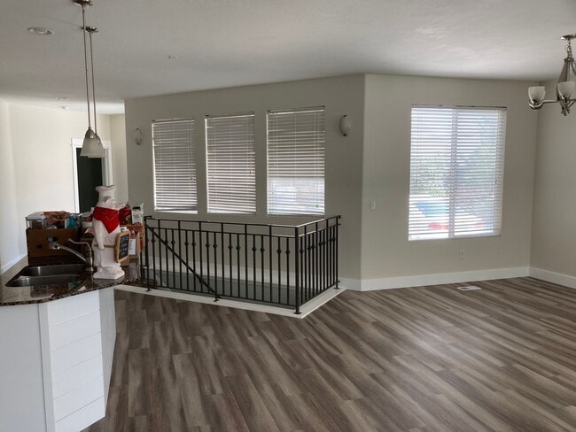 Building Photo - Beautiful Home in Highly Desired Daybreak Location!