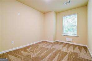 Building Photo - 513 Highwood Ln