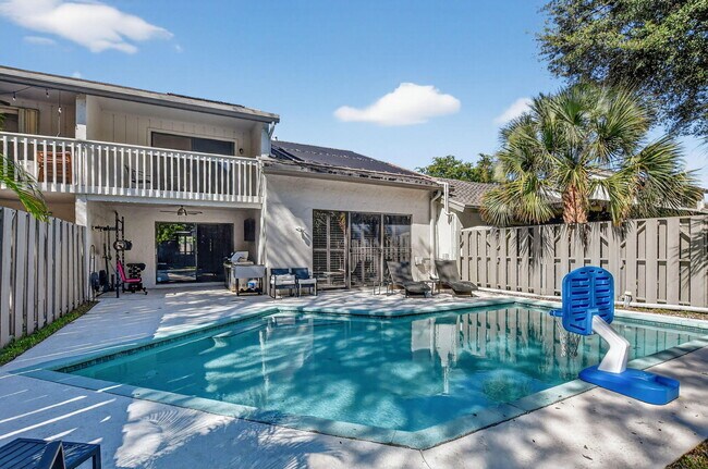 Building Photo - 372 Deer Creek Wildwood Ln E