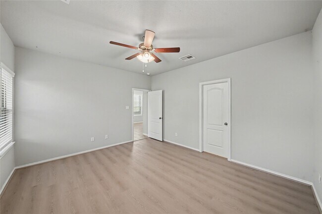 Building Photo - 8407 Balding Dr