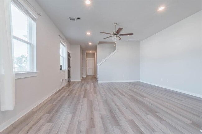 Building Photo - 2202 Rocoso Trl