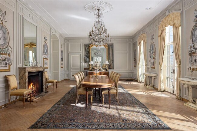 Building Photo - 115 Narragansett Ave