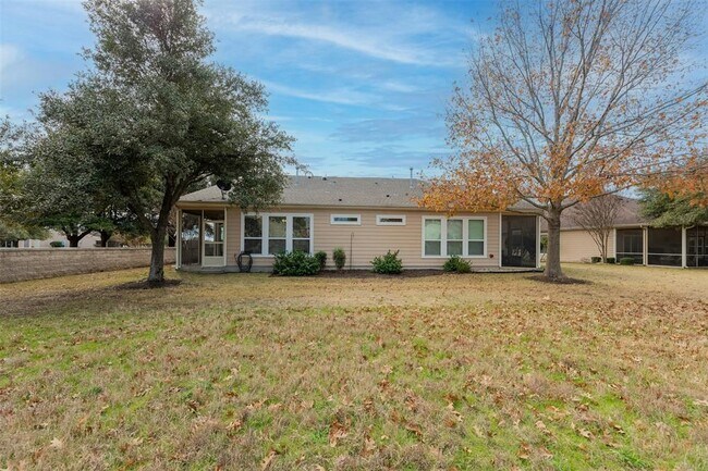 Building Photo - 104 Honey Creek Trail