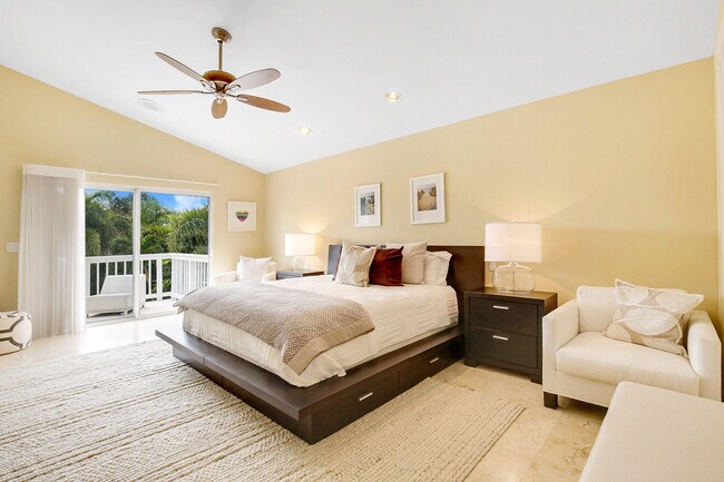 Building Photo - 3001 Jasmine Ct