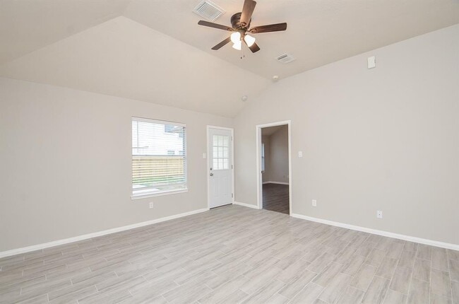 Building Photo - 19142 Canaras Ct
