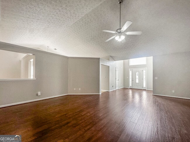 Building Photo - 806 Lilac Ln