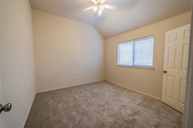 Building Photo - 7509 Dalton Dr