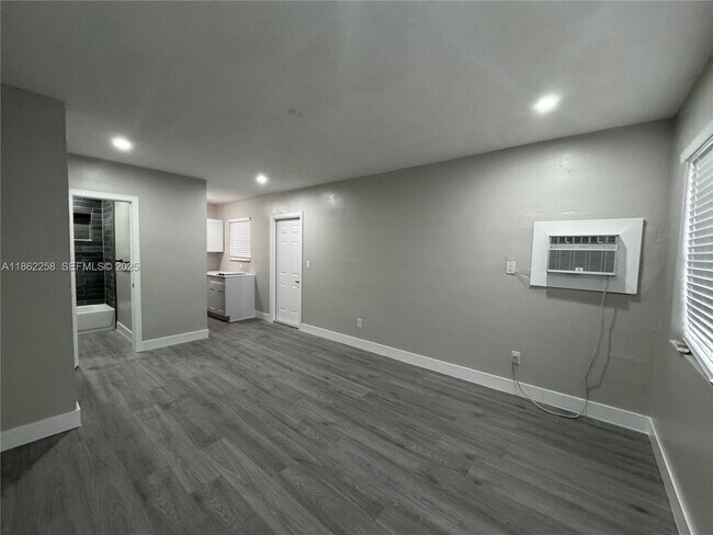 Building Photo - 2377 NW 35th St