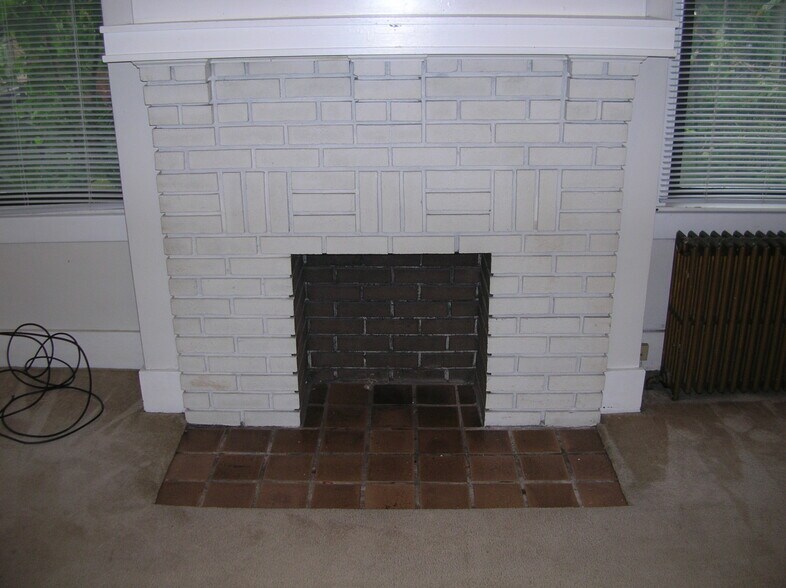 Building Photo - 5409 Coral St