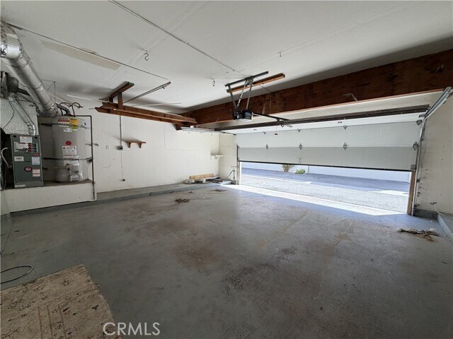 Building Photo - 2951 S Fairview St