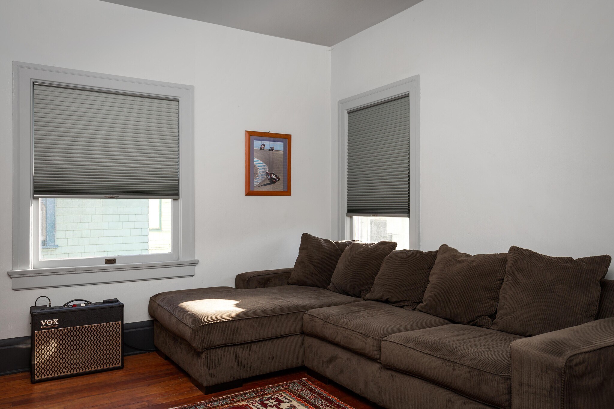Building Photo - 2631 Kenwood Ave