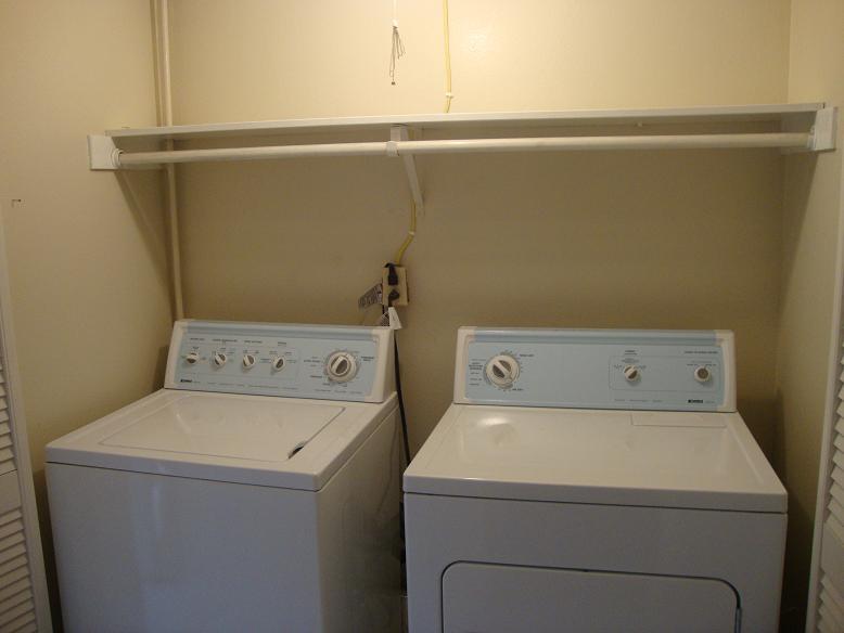 Washer and Dryer - 1644 Lomaland Dr