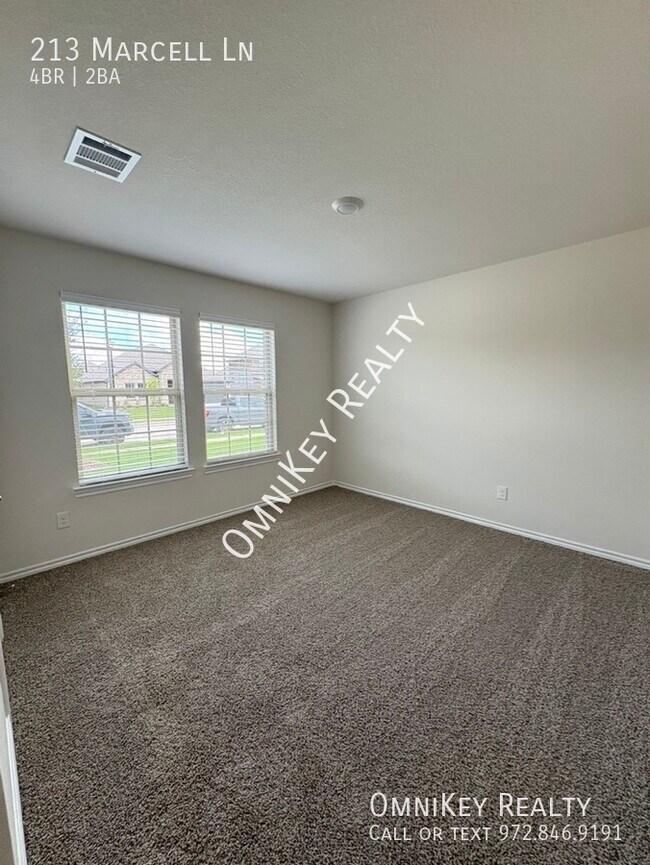 Building Photo - 213 Marcell Ln