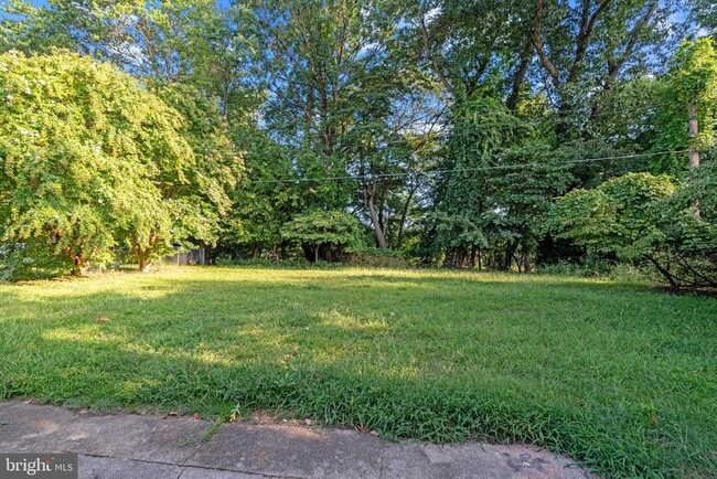 Building Photo - 124 Pennypacker Dr