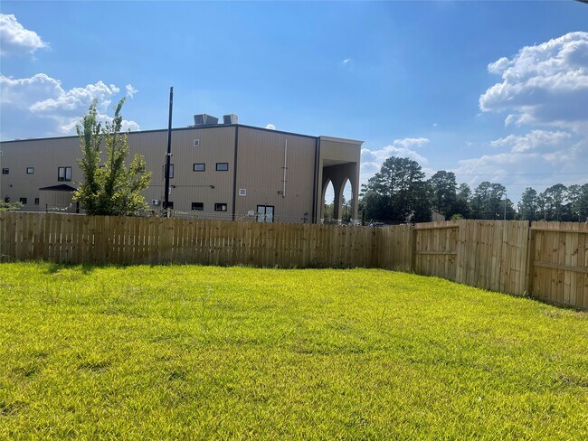 Building Photo - 9647 Champion Heavens Dr