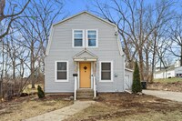 Building Photo - 1524 Dodge St