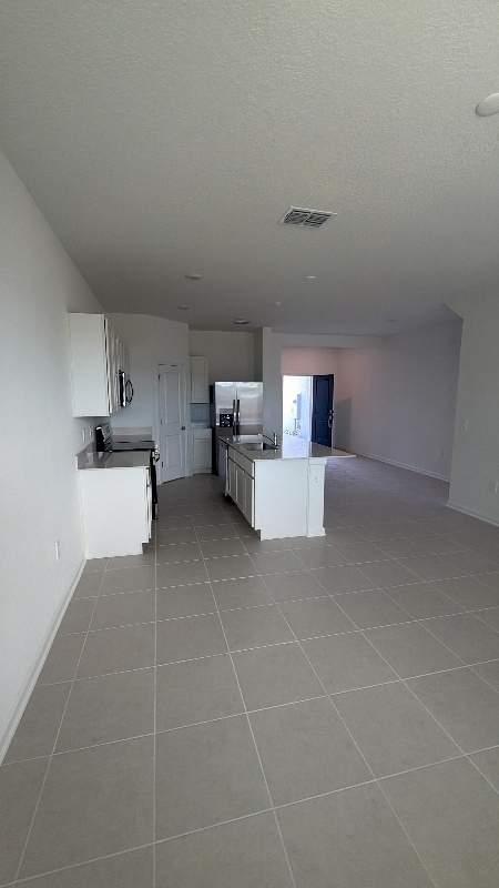 Building Photo - 382 Sol Vis Dr