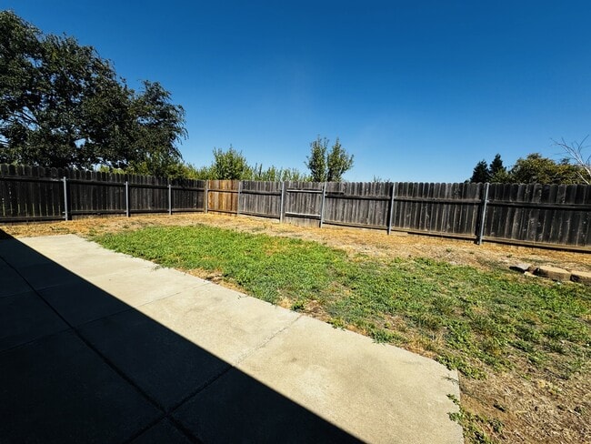 Building Photo - 3619 Kim Way