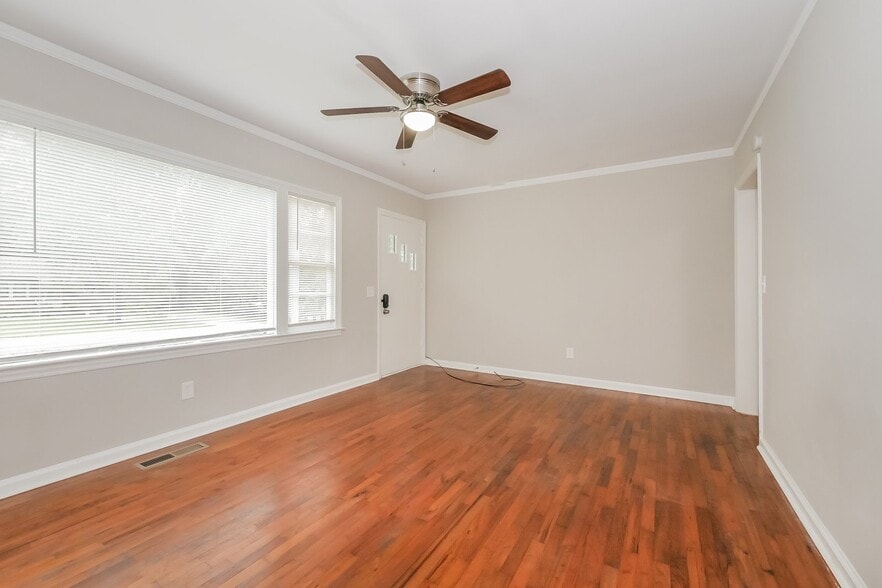 Building Photo - 4273 Adams St