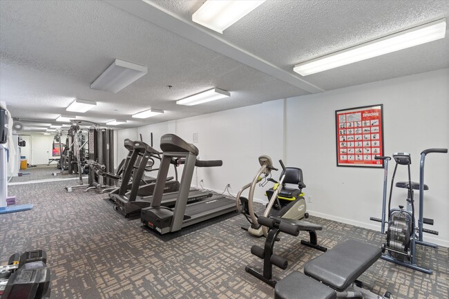 Building Photo - 4505 S Ocean Blvd